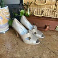 80s Beige Leather “Saks Fifth Avenue” Heels