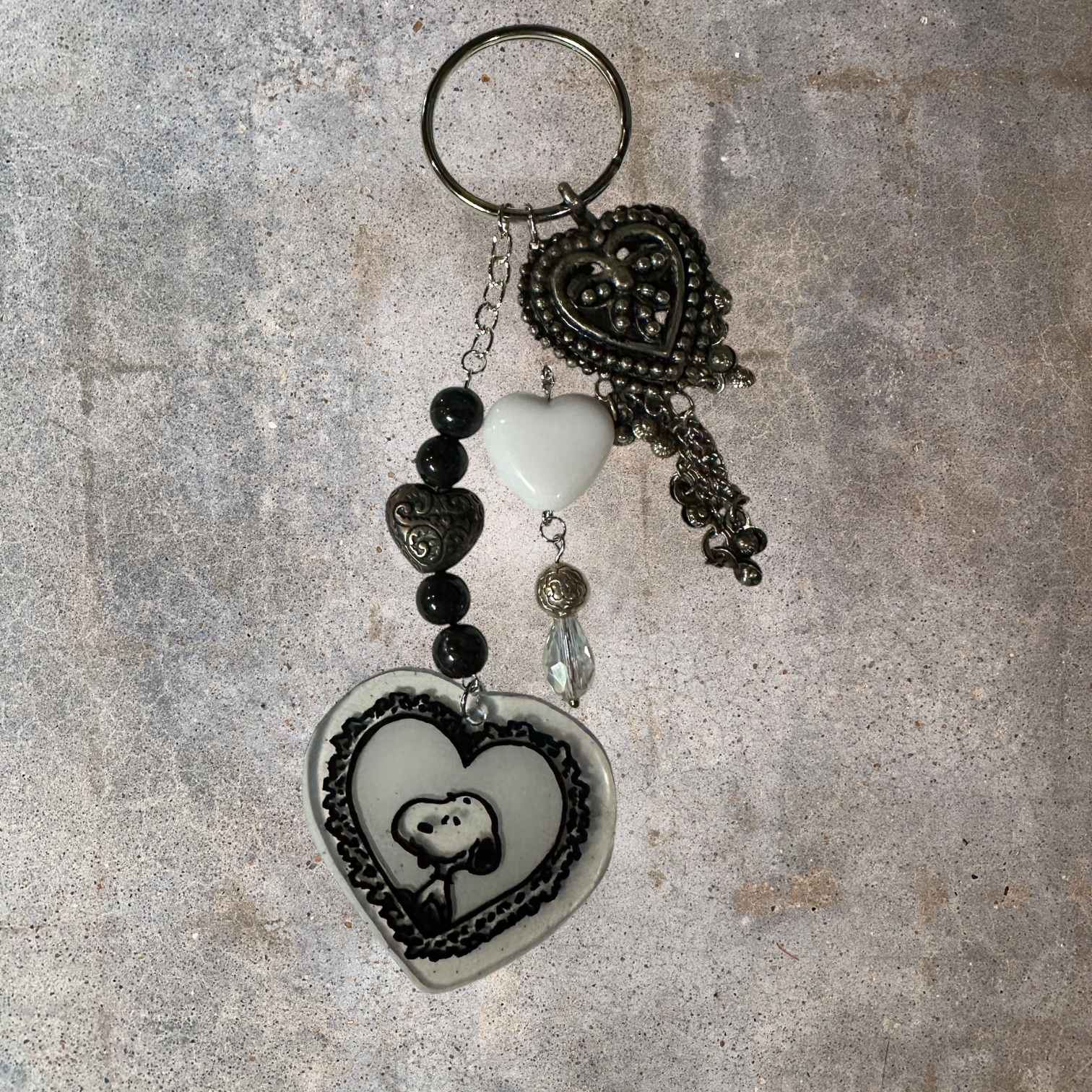 Cat Piiss Metal Heart Keychain!