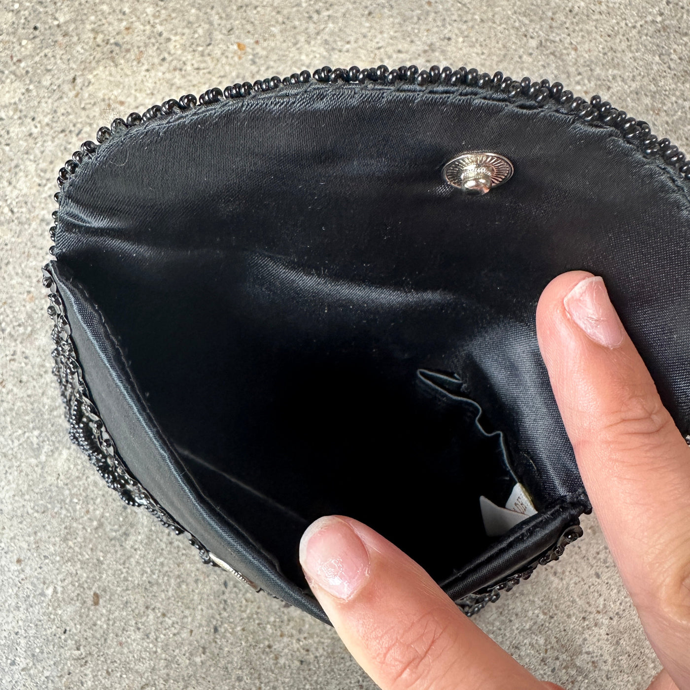 VTG black beaded coin purse