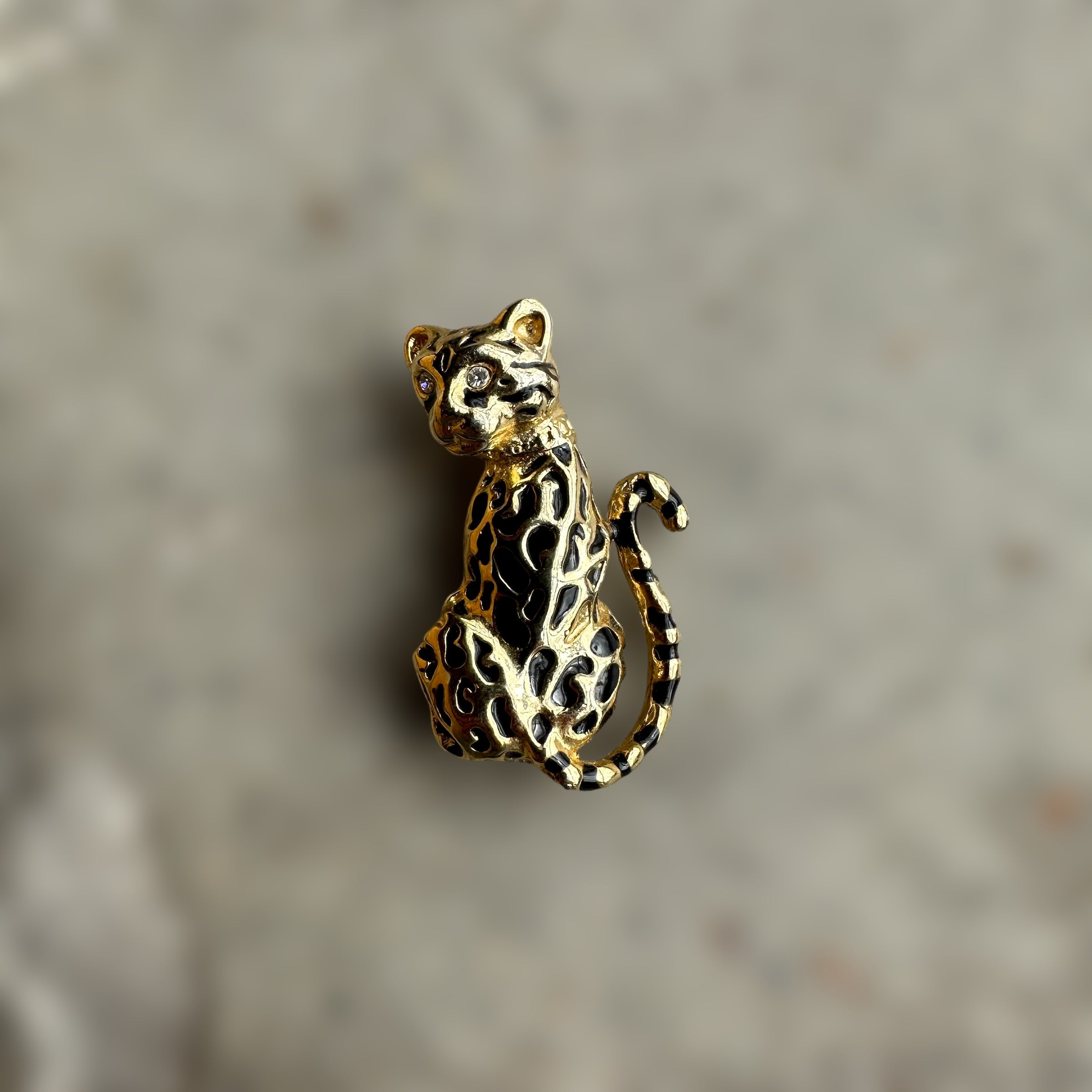 Vintage Leopard. / Jaguar Brooch with BLACK SPOTS and rhinestone eyes