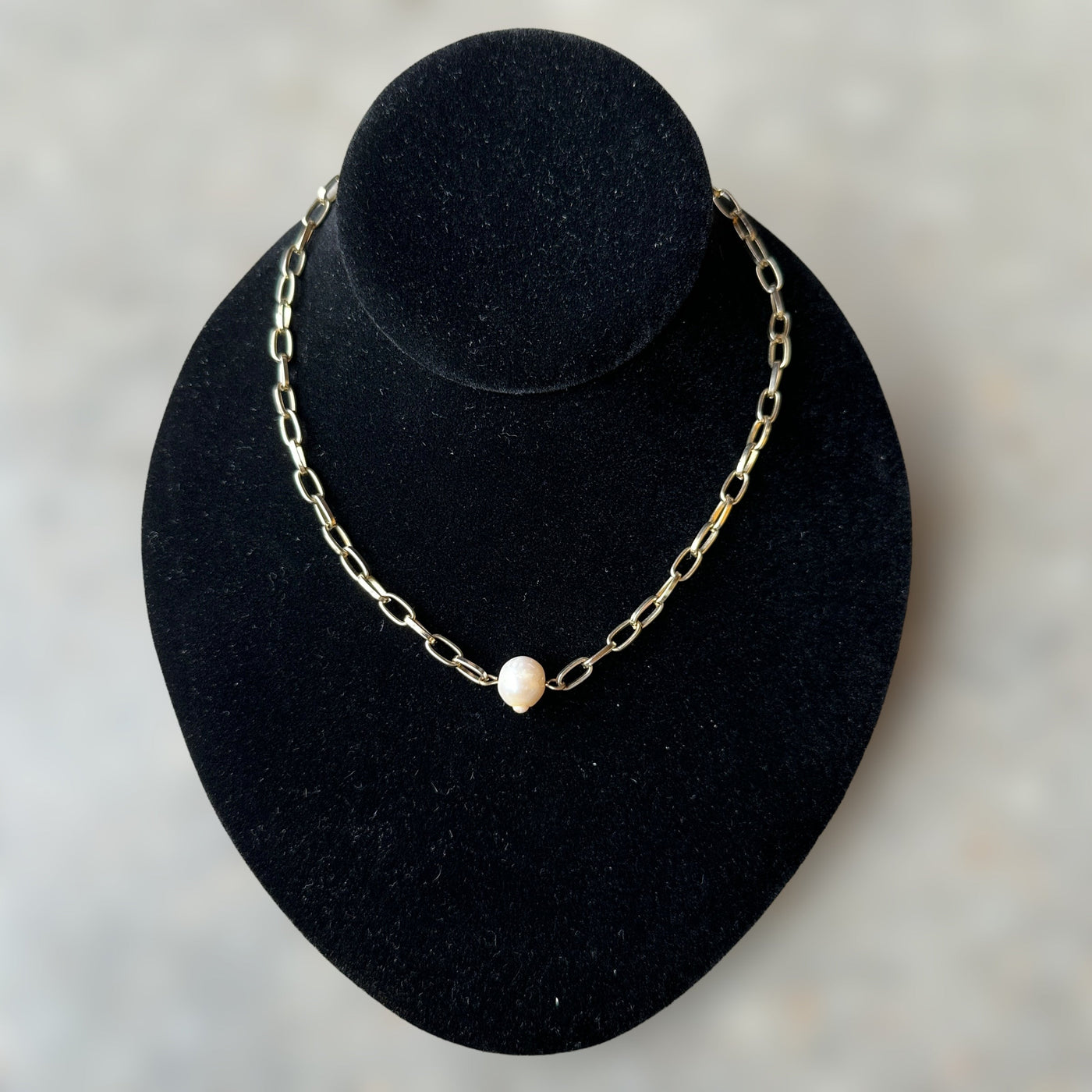 Vintage gold-tone and freshwater pearl choker by MIKA