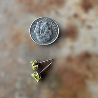 heart cut peridot studs in sterling silver 925