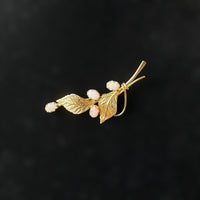 vintage 14 karat gold-filled floral brooch with 4 gorgeous natural opal cabochons, circa 1940s!